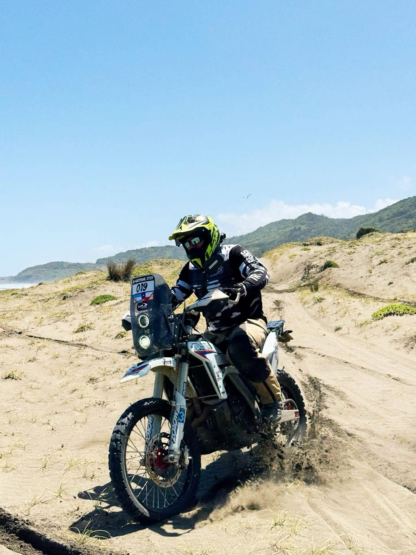 PR7 Adventure — navigace v hlubokém písku.